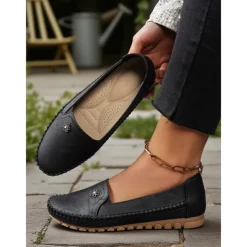 Women's Slip-On Moccasins with Decorative Flower – Soft Comfortable Loafers for Everyday, Casual Outings and Relaxing Walks