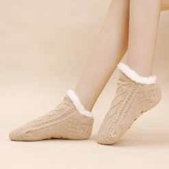 Women's Socks Autumn And Winter Super Soft Warm Cozy Fuzzy Fleece-Lined House Socks With Grippers Adult Ladies Floor Socks