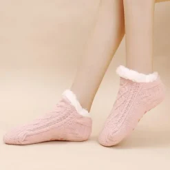 Women's Socks Autumn And Winter Super Soft Warm Cozy Fuzzy Fleece-Lined House Socks With Grippers Adult Ladies Floor Socks