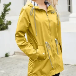 Women's Softshell Jacket Hiking Jacket Outdoor Windproof Water Resistant Lightweight Jacket Windbreaker Jacket Traveling Black Yellow Pink Red Navy Blue