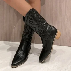 Women's Stylish White Cowboy Boots Mid-Calf Boots with Embroidered Detailing for Casual and Western Outfits