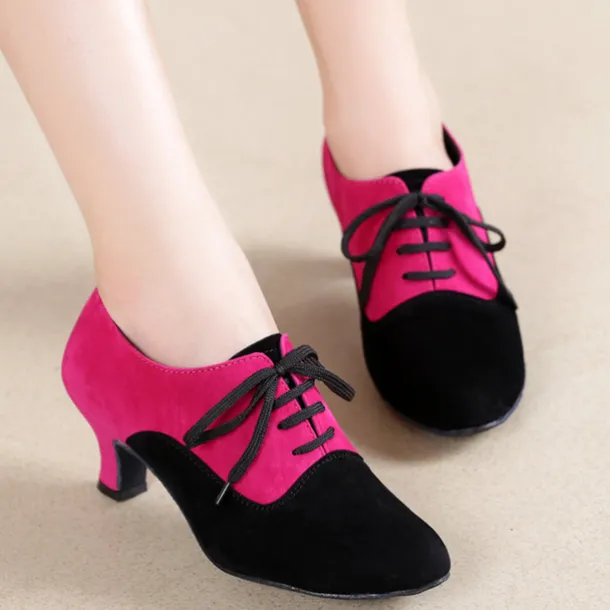 Women's Suede Lace-Up Low Heel Dance Shoes – Elegant Retro Style for Ballroom or Casual Occasions