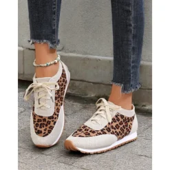 Women's Trendy Leopard Print Sneakers with Black Accents | Perfect for Casual Wear