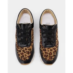 Women's Trendy Leopard Print Sneakers with Black Accents | Perfect for Casual Wear