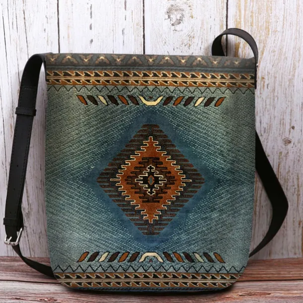 Women's Vintage Bohemian Crossbody Bag with Unique Aztec Print | Perfect for Summer Festivals