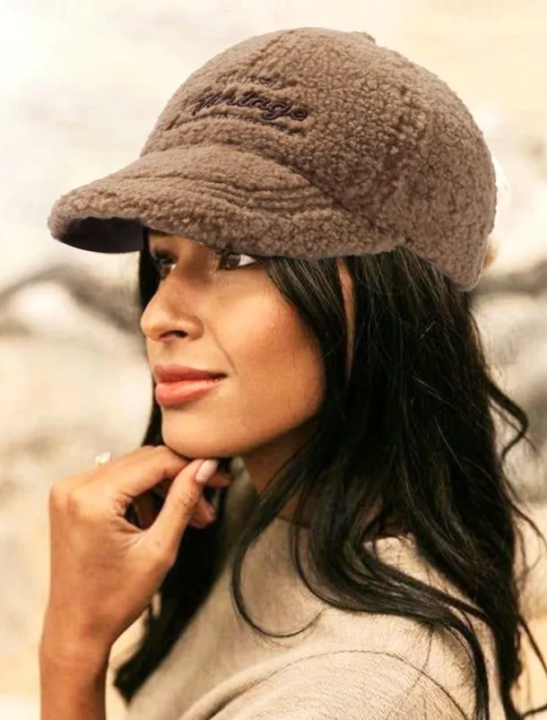 Women's Vintage Faux Sherpa Baseball Cap – Cozy Winter Hat for Stylish Casual Outdoor Wear