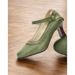 Women's Vintage Green faux Leather Mary Jane Heels with Scalloped Edge and Button Detail - Comfortable Low Heels for Work， Formal Events and Retro Style Outfits