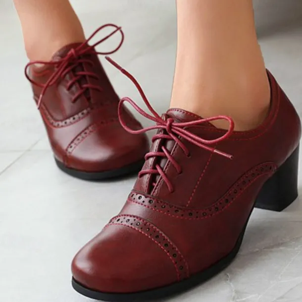 Women's Vintage Oxford Heeled Shoes – Lace-Up Brogue Pumps for Office, Formal & Daily Wear