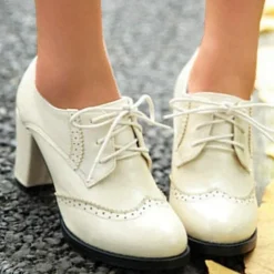 Women's Vintage Oxford Heels – Lace-Up Brogue Chunky Heel Dress Shoes for Work, Office, and Casual Wear