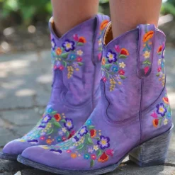 Women's Vintage Western Cowboy Boots – Floral Embroidered Faux Leather Ankle Boots for Casual and Festival Wear