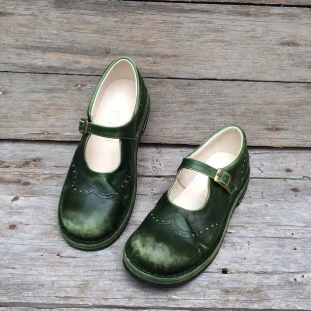 Women's Vintage-Style Mary Jane Shoes with Buckle Strap – Comfortable Retro Faux Leather Flats for Casual Wear