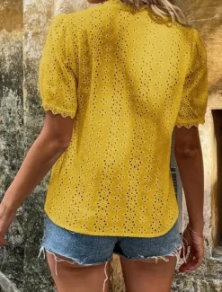 Women's White Elegant Lace Tops Eyelet Blouse Casual Solid Color Regular Tops Short Sleeve V Neck Lace Eyelet Regular Fit Daily White Yellow Romantic Petite Tops Summer Holiday Wear