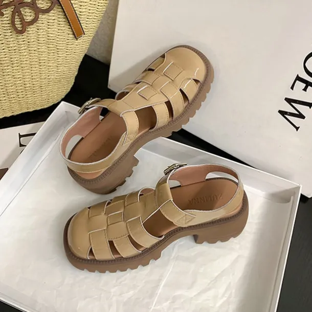 Women's White Fisherman Sandals with Chunky Lug Sole and Buckle Strap, Vintage Closed-Toe Faux Leather Shoes for Summer, Daily Wear, and Casual Outfits