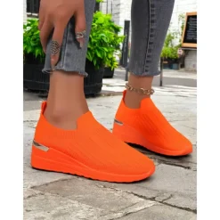 Women's White Knit Slip-On Sneakers – Modern & Comfortable Style for Active Women in Outdoor Walks, Gym Sessions & Casual City Explorations