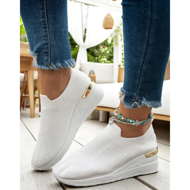 Women's White Knit Slip-On Sneakers – Modern & Comfortable Style for Active Women in Outdoor Walks, Gym Sessions & Casual City Explorations