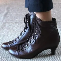 Women's White Lace-Up Victorian Ankle Boots with Mid Heel, Vintage-Inspired Footwear for Formal and Retro Style