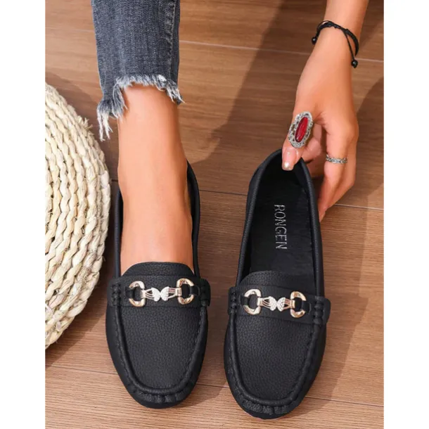 Women's White Leather Loafers with Gold Chain Detail - Elegant and Comfortable Shoes for Casual and Formal Wear