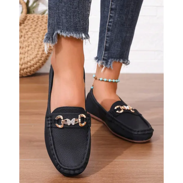 Women's White Leather Loafers with Gold Chain Detail - Elegant and Comfortable Shoes for Casual and Formal Wear