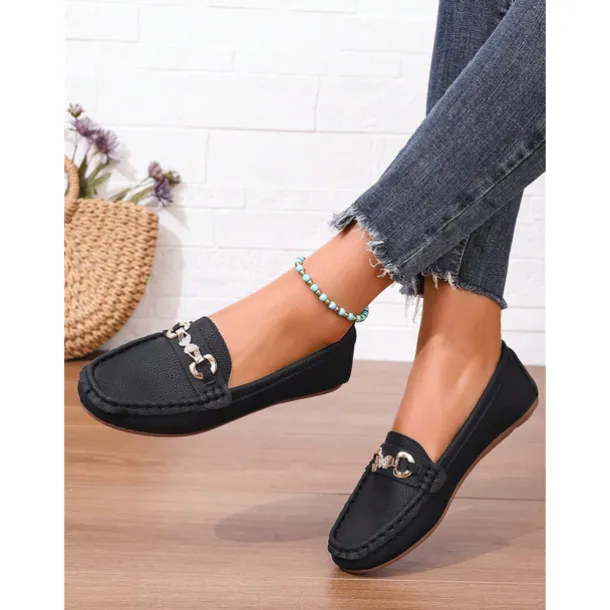 Women's White Leather Loafers with Gold Chain Detail - Elegant and Comfortable Shoes for Casual and Formal Wear