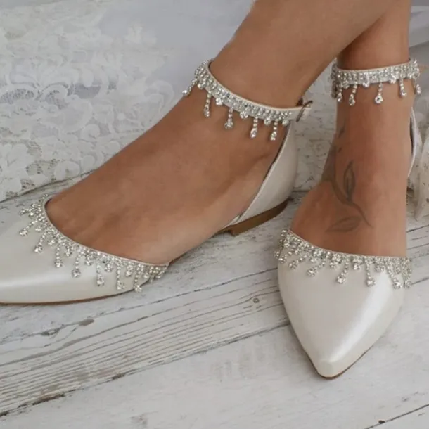 Women's White Wedding Flats – Elegant Bridal Shoes with Rhinestone Ankle Straps for Brides and Formal Events
