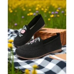 Women's Wide Toe Barefoot Shoes – Floral Embroidered Flyknit Flats for Picnics, Garden Strolls and Summer Getaways