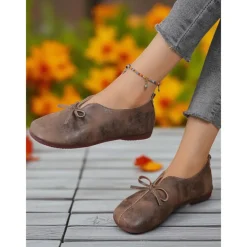 Women's Wide Toe Brown Ballet Flats with Bow Accent – Vintage-Inspired Comfort Shoes for Autumn Walks, Country Gatherings and Daily Commuting