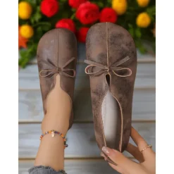 Women's Wide Toe Brown Ballet Flats with Bow Accent – Vintage-Inspired Comfort Shoes for Autumn Walks, Country Gatherings and Daily Commuting
