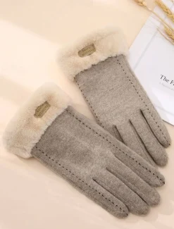 Women's Winter Fleece-Lined Touchscreen Gloves with Heart Detail – Warm and Stylish for Outdoor Cold Weather, Perfect Gift Idea