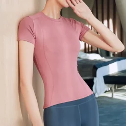 Women's Yoga Top Crew Neck Quick Dry Lightweight Breathable Mesh Short Sleeve Sports Solid Color Tee Tshirt Top For Running Fitness Yoga Loose Fit Activewear