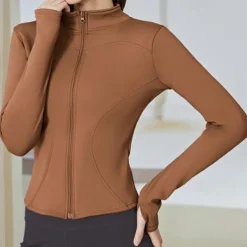 Women's Yoga Top Crew Neck Quick Dry Lightweight Breathable Thumbhole Long Sleeve Sports Solid Color Jacket Top For Running Fitness Yoga Loose Fit Activewear